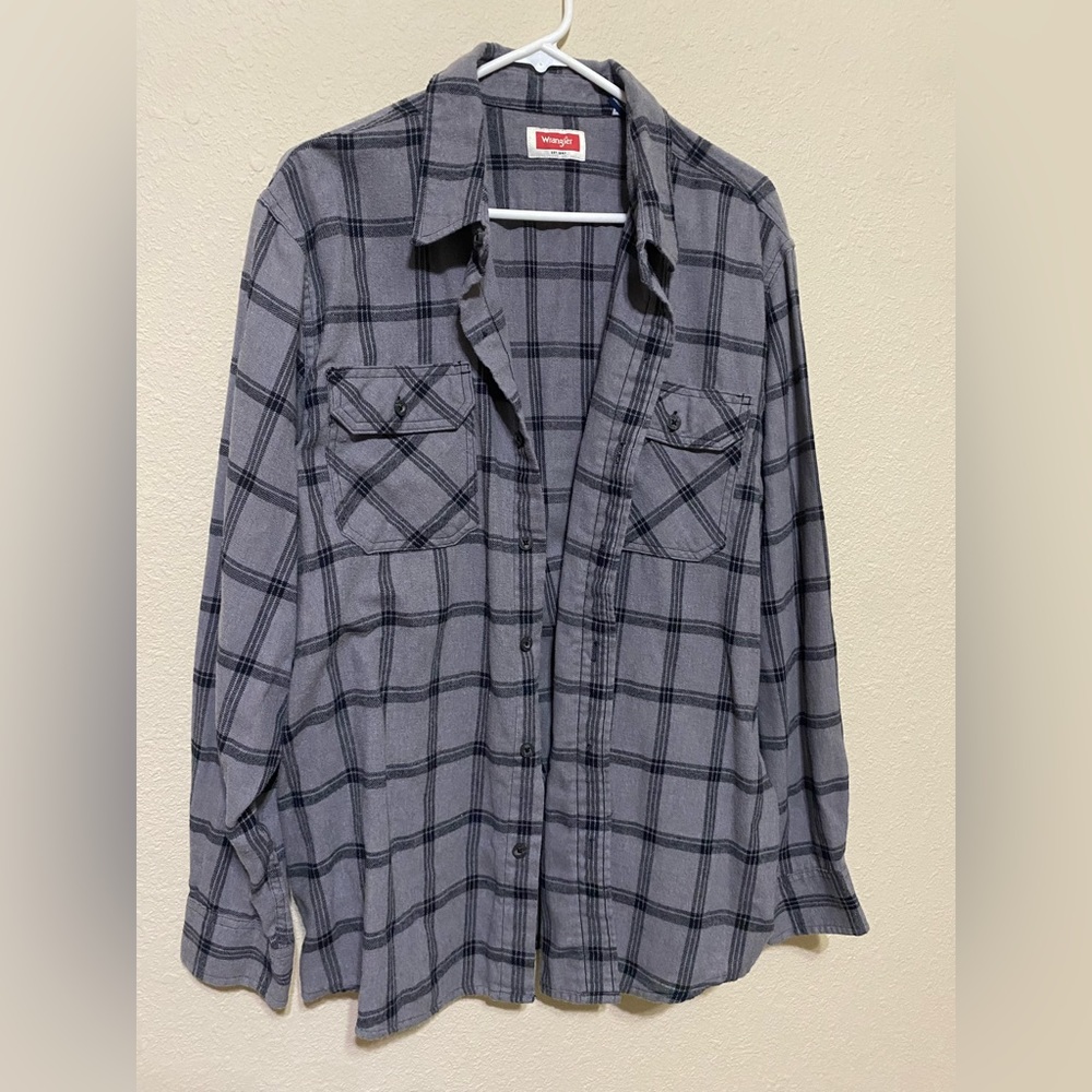 Gray & Black Wrangler Men’s Flannel
